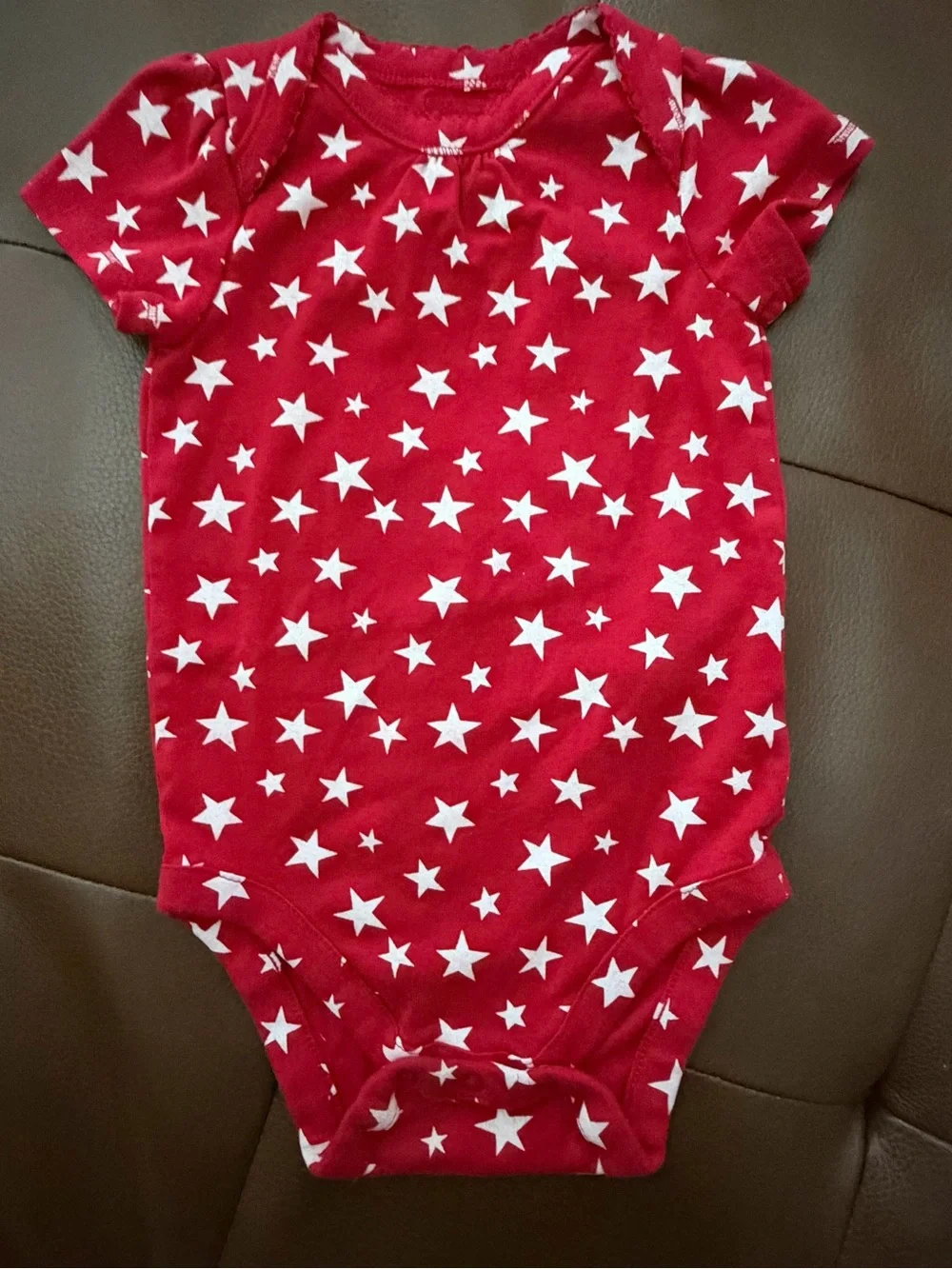 GAP Baby Onesies (4) 6-12 months
